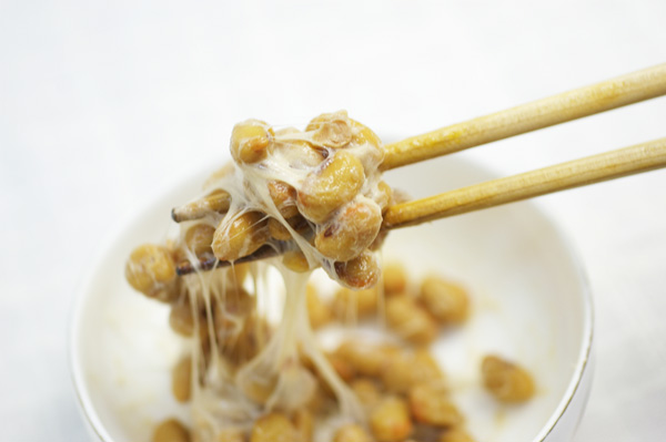 無肥料・自然栽培】藁菌（わらきん）納豆70g×10個【v1000】※11/4(金)入荷分 | お漬物・惣菜 | ハート.netshop